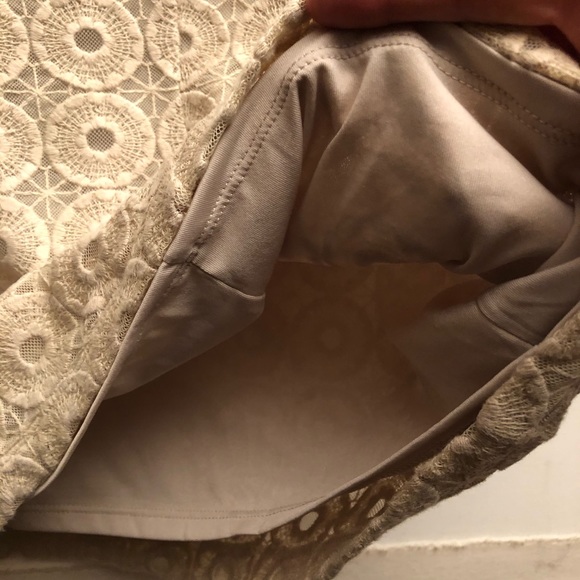 BANANA REPUBLIC Top, Lace Cream, Sleeveless. M - Picture 6 of 7